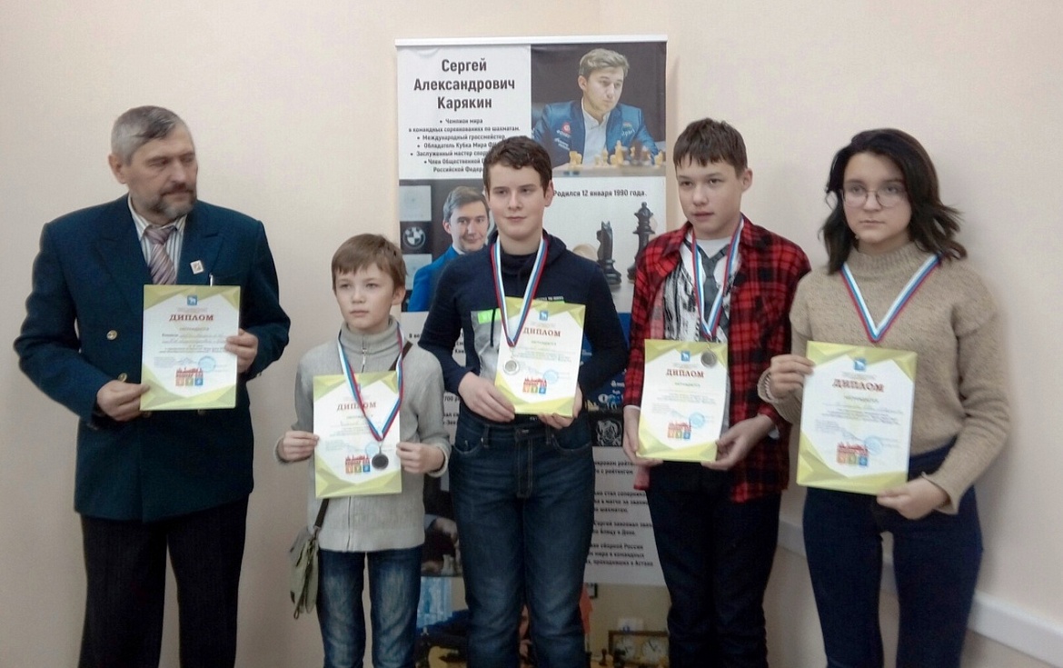 Поздравляем команду шахматистов!